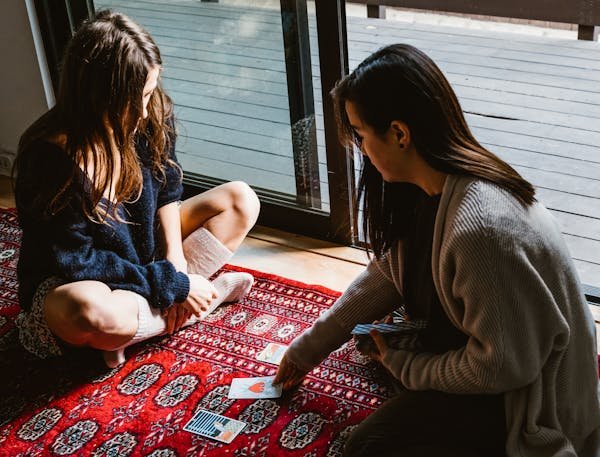 Les secrets des consultations de voyance avec Angella Pascazio